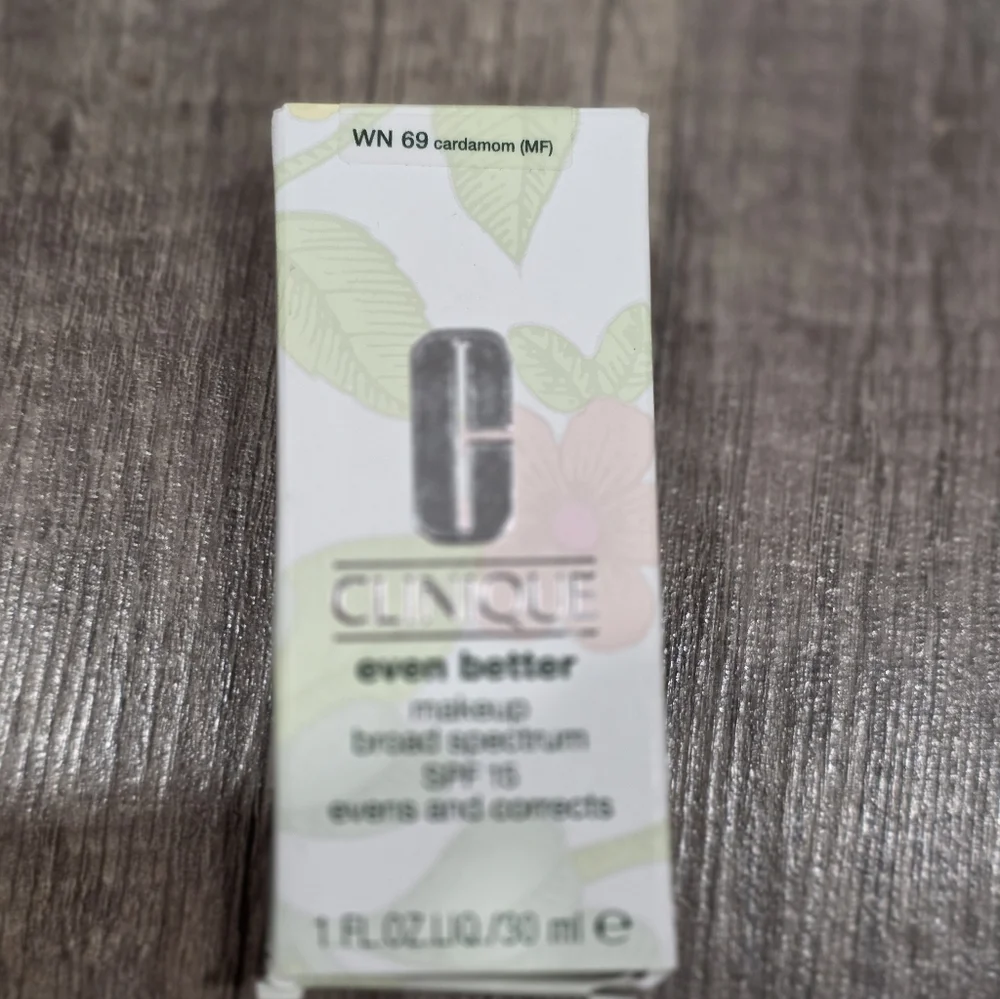 New CLINIQUE makeup Even Better Foundation 44 Tea Evens Sephora Mac